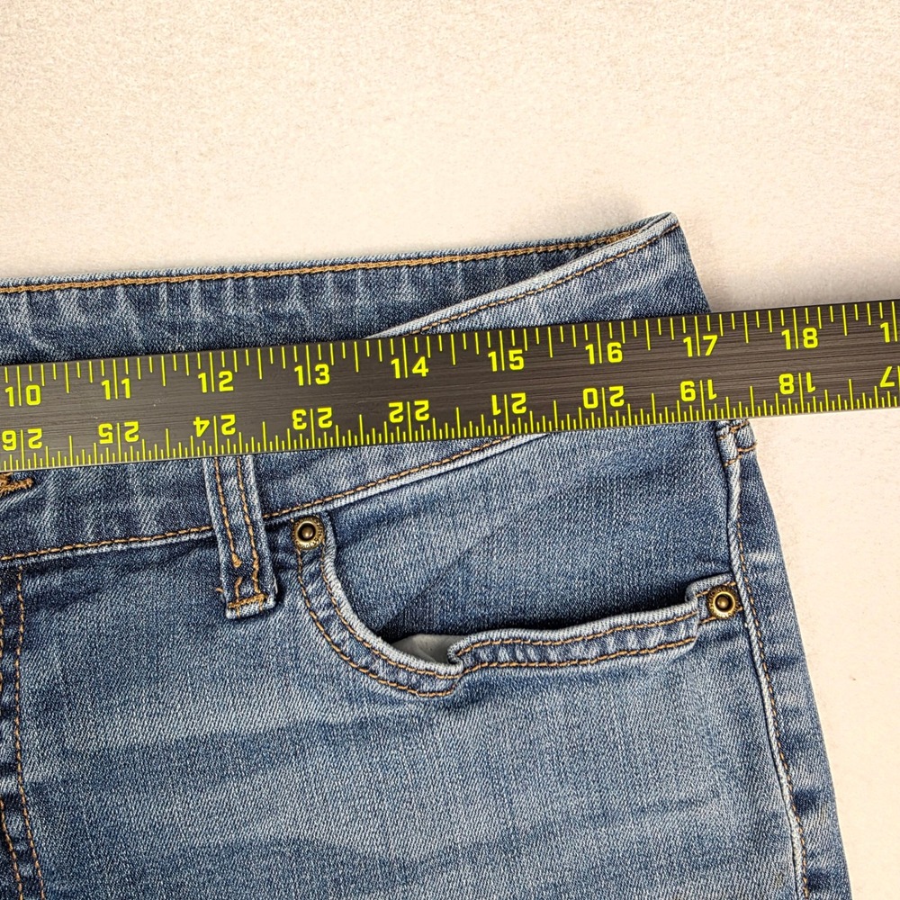 St John's Bay Women's Straight Leg Jeans Sz 12 Blue Whiskered Denim Cotton Blend - Picture 8 of 12